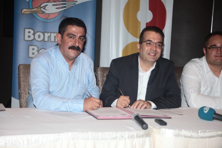 Bornova Becker Spor’a İMC Pergola sponsor oldu