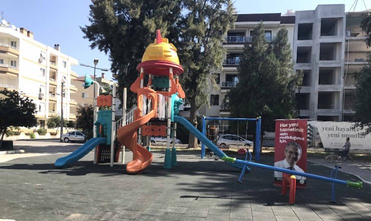 Karşıyaka’nın parkları yenileniyor