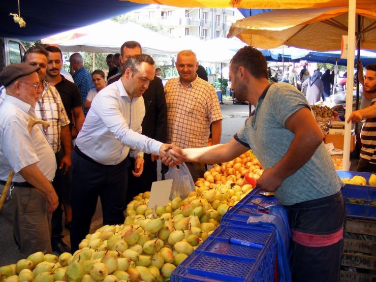 Kaymakam köylü pazarını denetledi