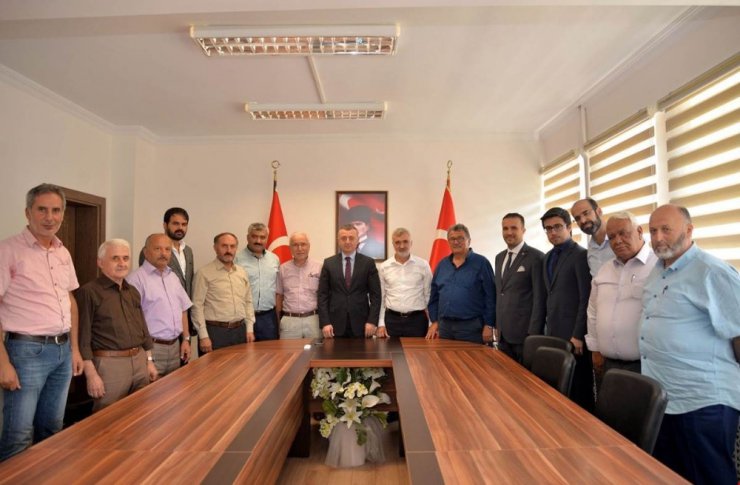 Vali Büyükakın, sivil toplum kuruluş temsilcileriyle bir araya geldi