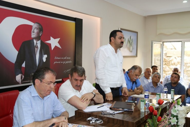 AK Parti’de ilçe temayül yoklamaları başladı