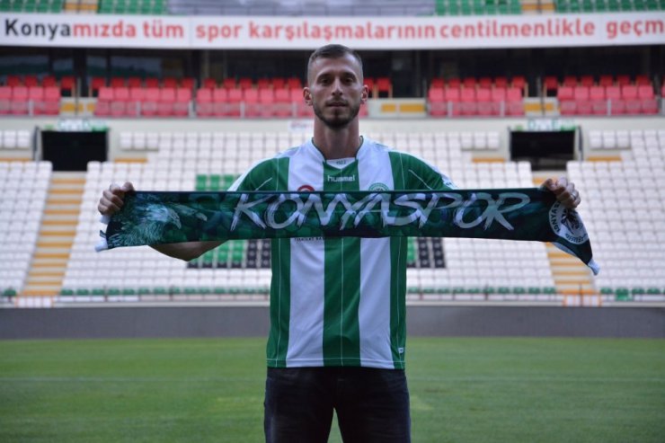 Atiker Konyaspor, Hırvat stoperle 3 yıllık sözleşme imzaladı