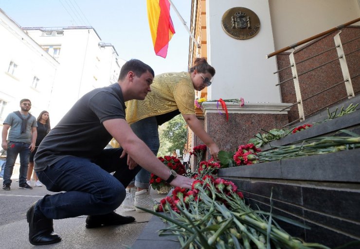 İspanya, hayatını kaybedenleri anıyor
