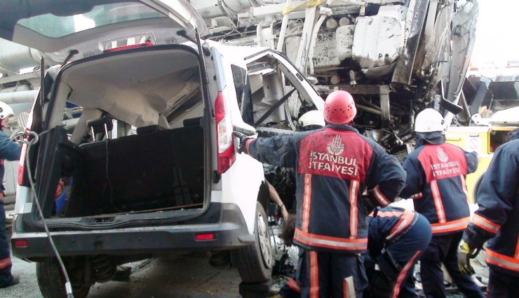 Kadıköy’de beton mikseri dehşeti: 1 ölü, 7 yaralı