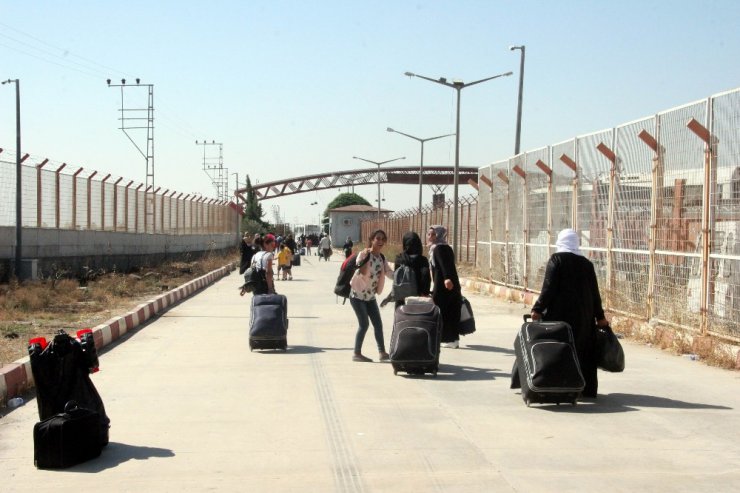 Suriyelilerin ülkelerine gidişleri sürüyor