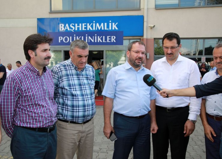 Başkan Toçoğlu ve Sakaryalı vekiller, traktör kazasında yaralanan işçileri ziyaret etti