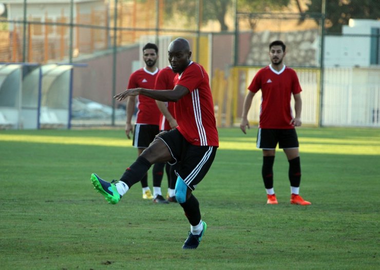 Gazişehir Gaziantep derbi hazırlıklarını sürdürüyor