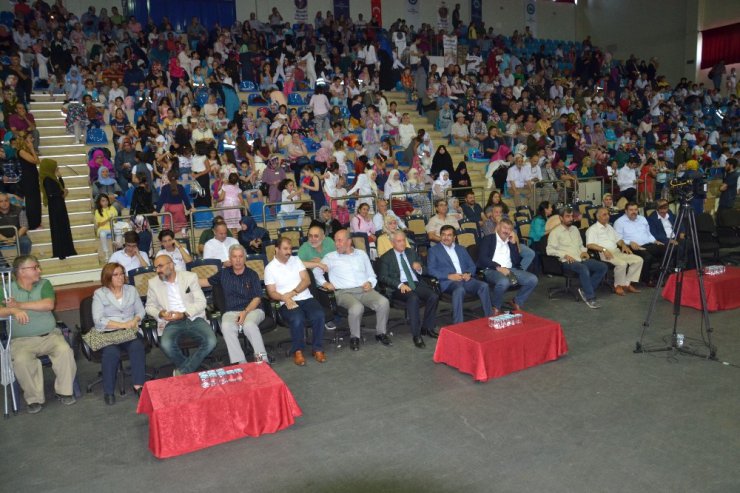 Eskişehir Birlik Vakfının yaz okulu kapanış ve sertifika programı