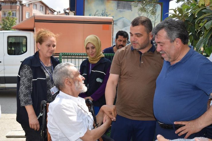 Alo Evlat ekibinden, engelli vatandaşa anlamlı hediye