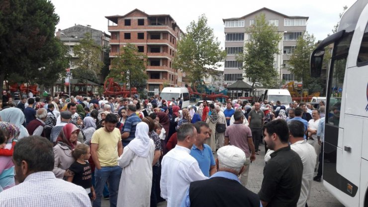 Hacı adayları kutsal topraklara uğurlandı