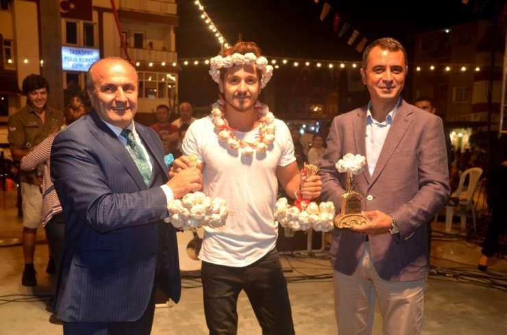 Kolpa, sarımsak festivalinde coşturdu