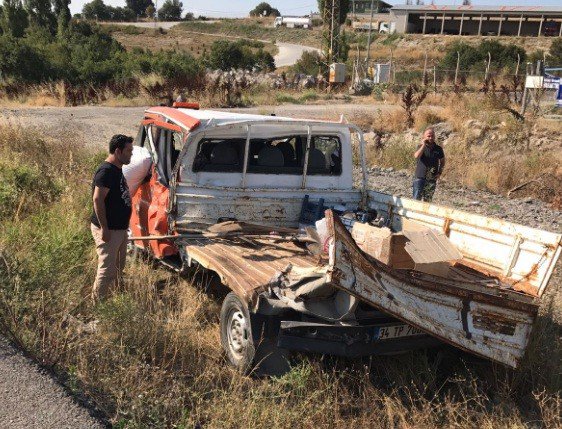 Tavşanlı’da trafik kazası: 3 yaralı