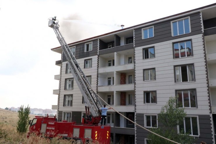 Yozgat’ta çatı yangını korkuttu