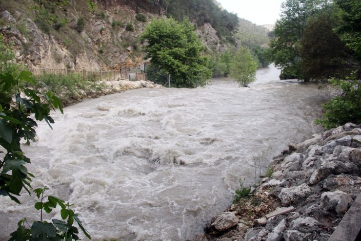 Adana’nın açık hava stüdyosu Yerköprü