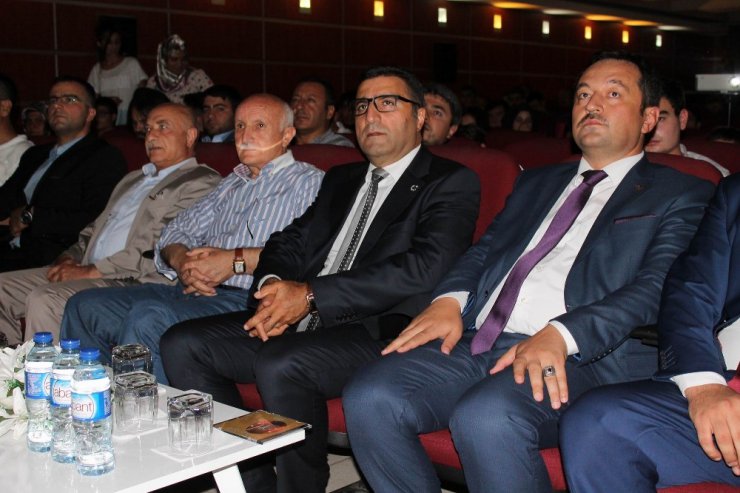 Birlik Vakfı Malazgirt Zaferi Konferansı düzenledi