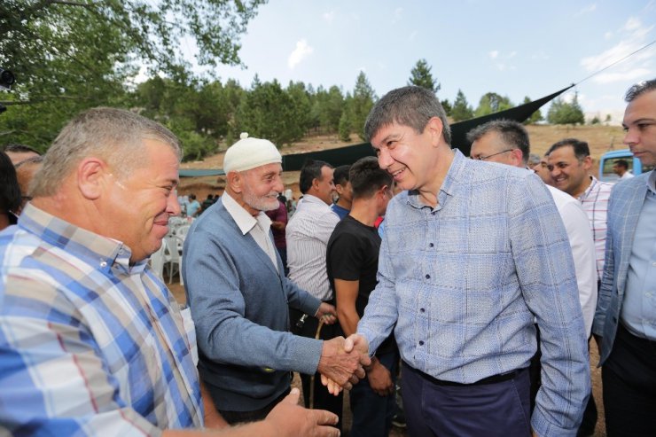 Başkan Türel yayla şenliklerine katıldı