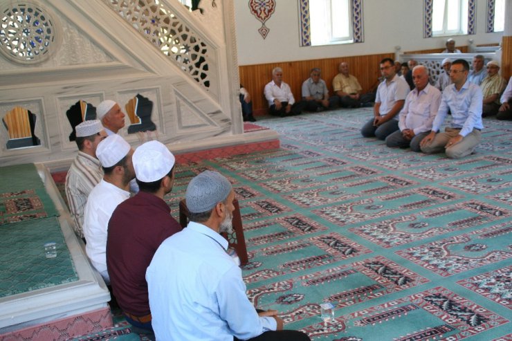 Devrekli gurbetçi hayırsever vatandaş köyüne cami yaptırdı