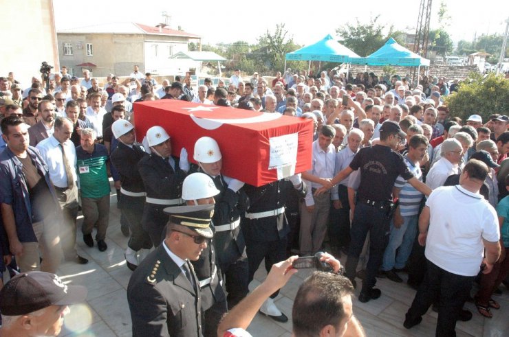 Şehit polis Kahramanmaraş’ta son yolculuğuna uğurlandı