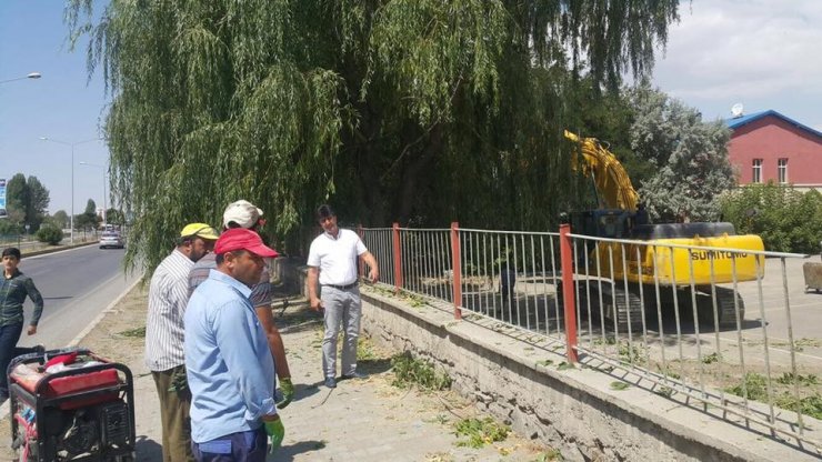 Pasinler’den geçen E80 karayolu 6 şerit olacak