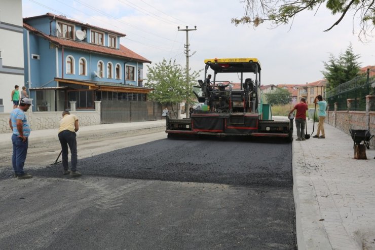 Aralık Caddesi asfaltlanıyor