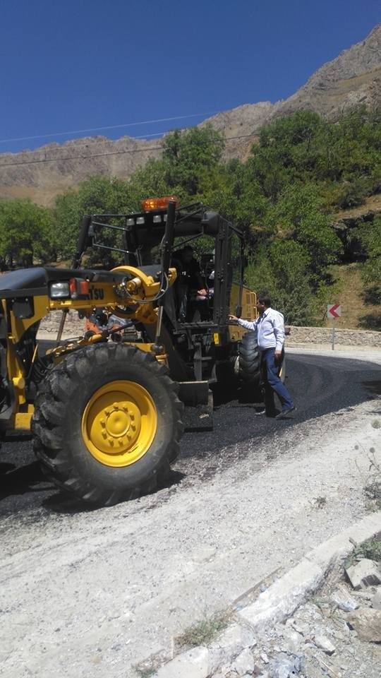 Bahçesaray’da asfalt çalışmaları