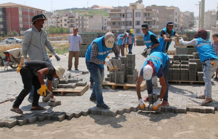 Sokaklardaki yol çalışmaları tamamlanıyor