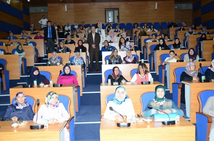 Belediye Başkanı Orhan Bulutlar, Ak Parti kadın kollarını ağırladı