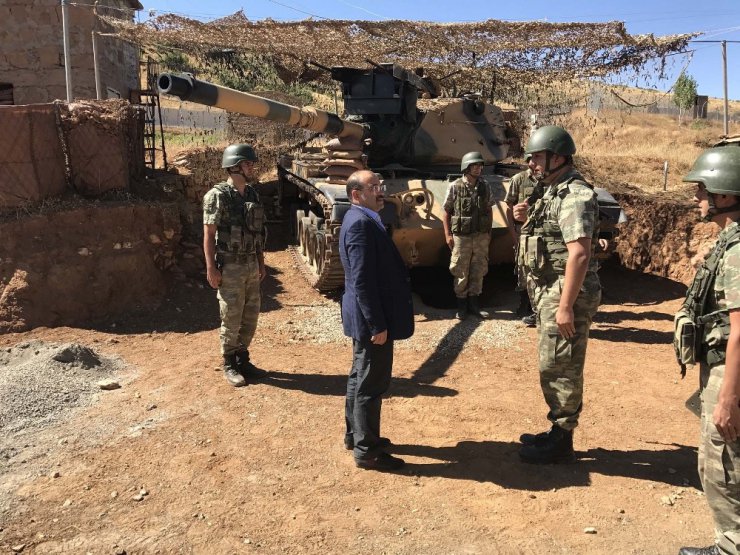 Bitlis Valisinden karakol ziyaretleri