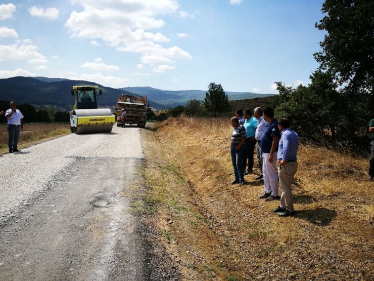 Lapseki’de yol çalışmaları