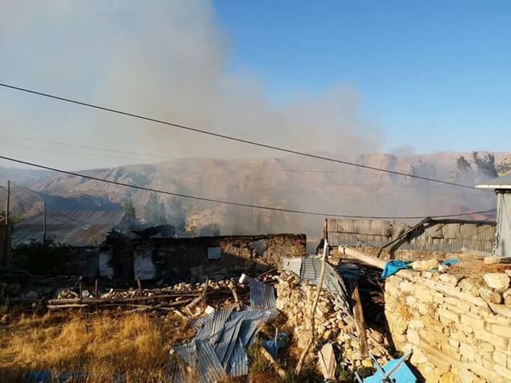 Erzincan’da 11 ev ve 11 ahır kül oldu