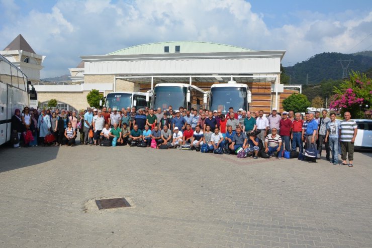 Korkuteli Esnaf Odası, Göcek’e tekne turu düzenledi