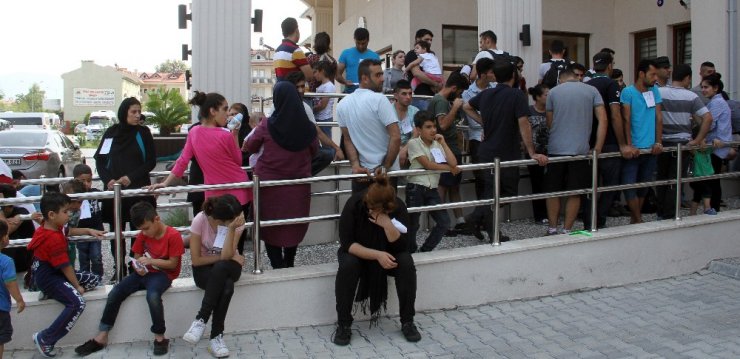 İstanbul’dan yola çıkan 103 kaçak göçmen Fethiye’de yakalandı