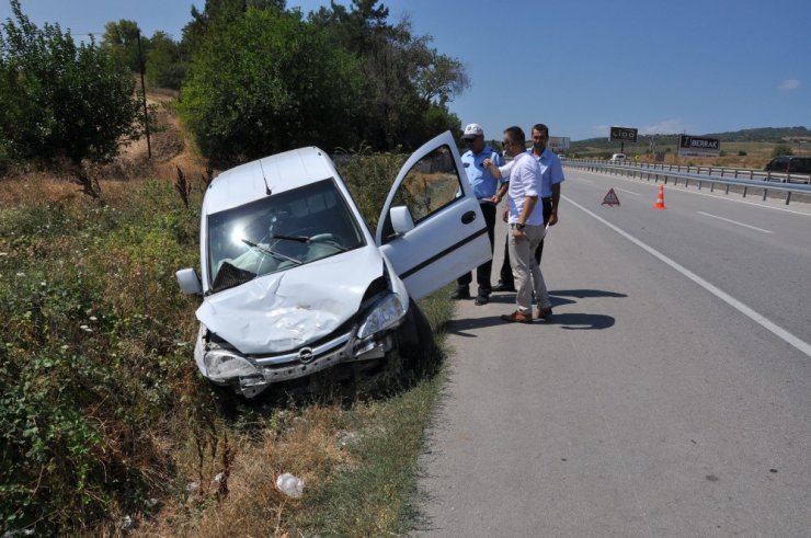 Düğün yolunda kaza: 3 yaralı