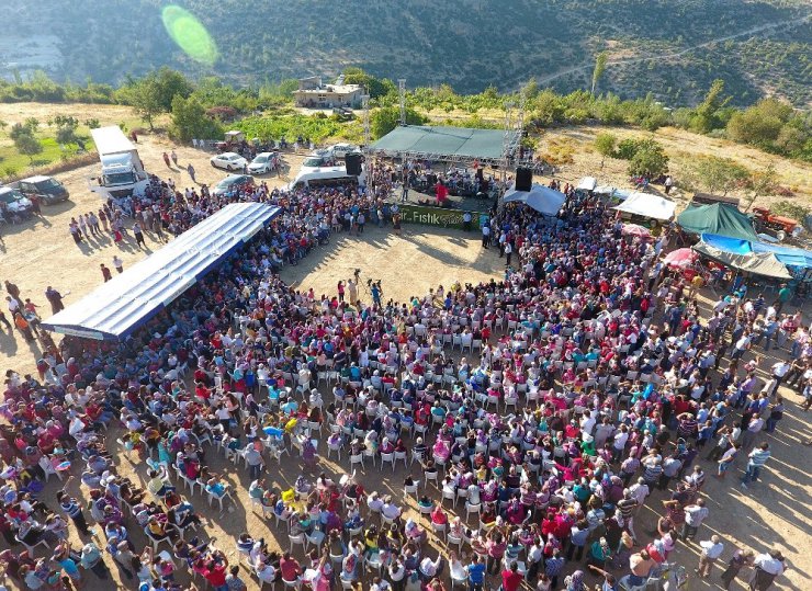 Silifke’de Nuru Mahallesi incir ve fıstık festivali yapıldı