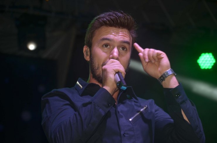 Mustafa Ceceli, Sarımsak Festivalini salladı