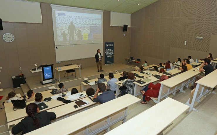 Yaşar Üniversitesi’nde göç yaz okulu düzenlendi