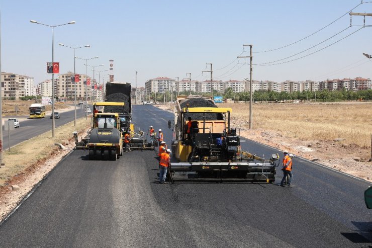 Diyarbakır’da 230 bin ton sıcak asfalt serildi