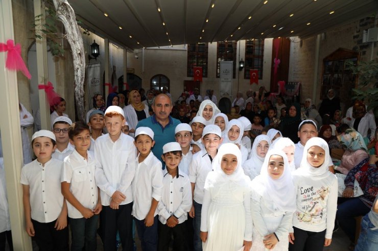 Kur’an-ı Kerime geçen öğrencilere taç giydirme töreni yapıldı