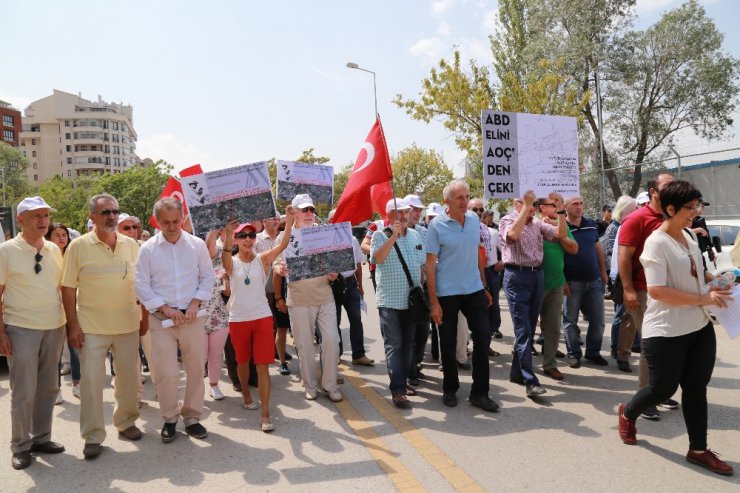 ABD’nin yeni elçilik binası inşaatı Başkent’te protesto edildi