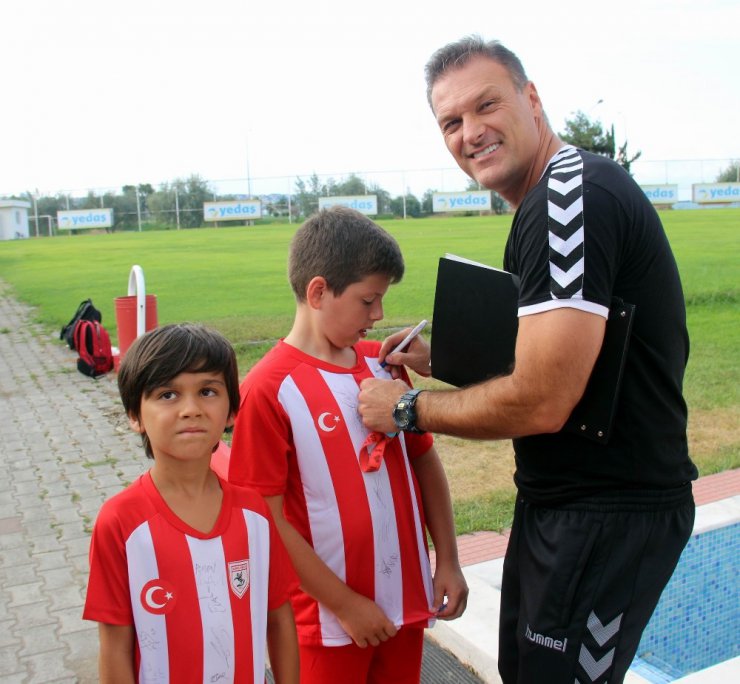 Alpay Özalan’dan futbolculara, ’Beni örnek almayın’ uyarısı