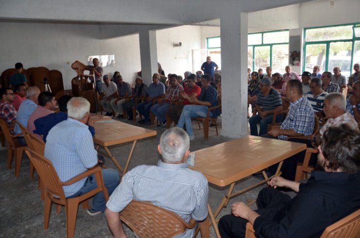 Ömürlerinin geçtiği köyü madene teslim ediyorlar