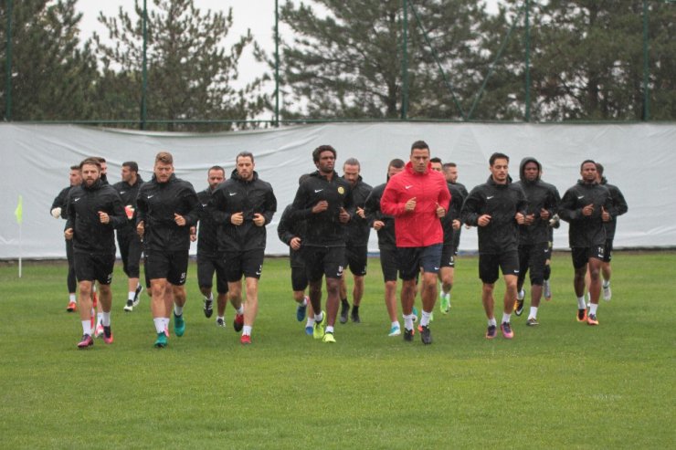 Eskişehirspor, Denizlispor’a hazırlanıyor