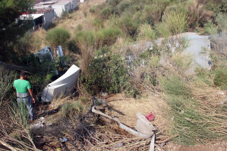 Hatay’da tır uçuruma düştü: 1 yaralı