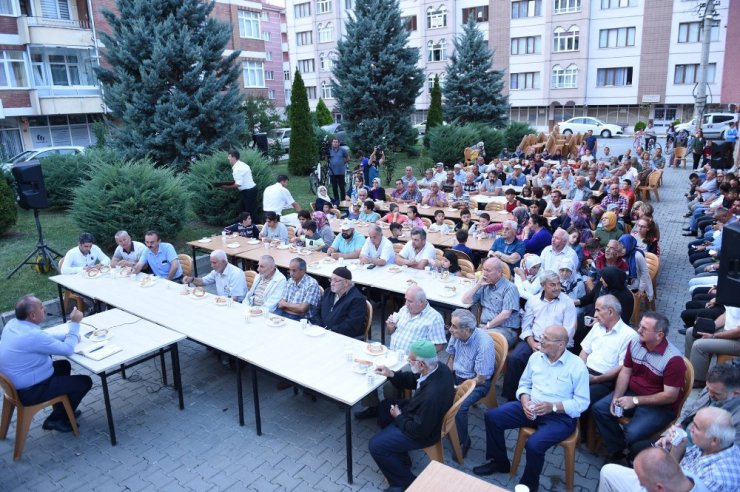 Tahsin Babaş’tan özel halk otobüslerine gözdağı