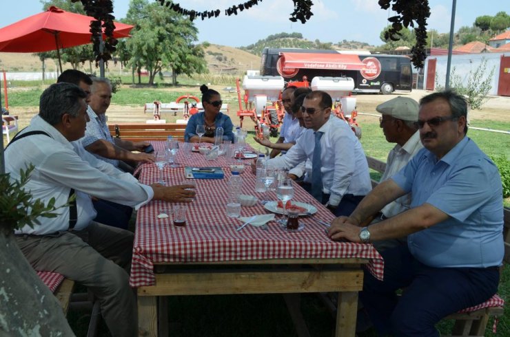 Kaymakam Çelik, akıllı köyü ziyaret etti