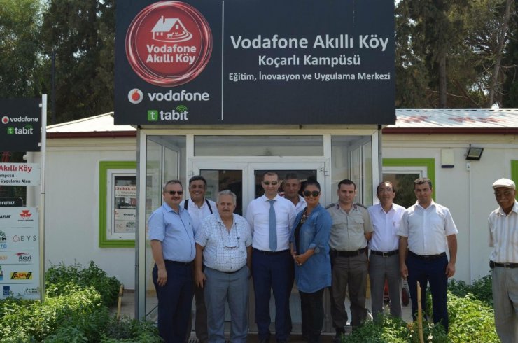 Kaymakam Çelik, akıllı köyü ziyaret etti