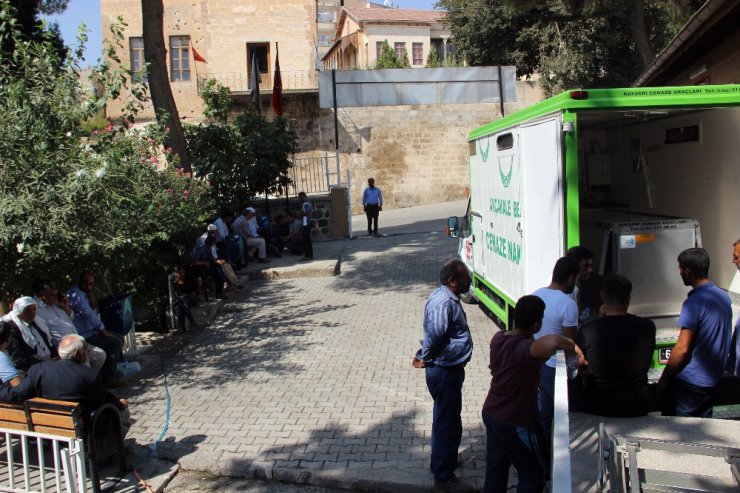 Elektrik akımına kapılan genç öldü