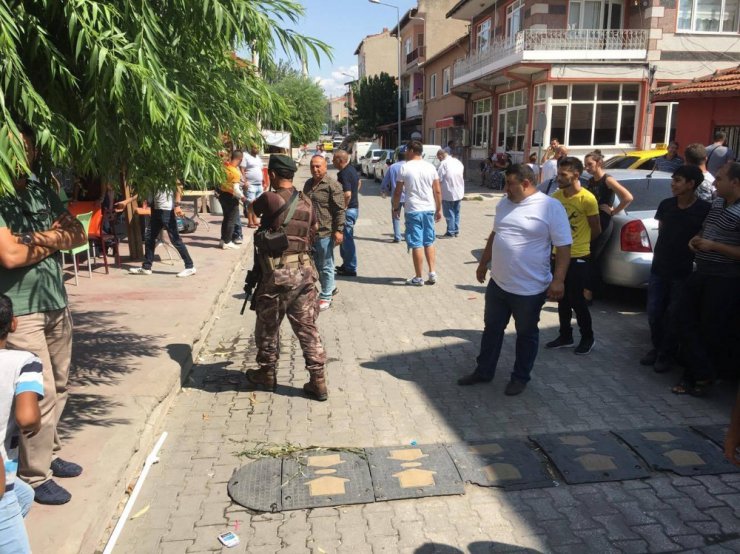 Edirne’de mahalle halkı ayaklandı, özel harekat sokağa indi
