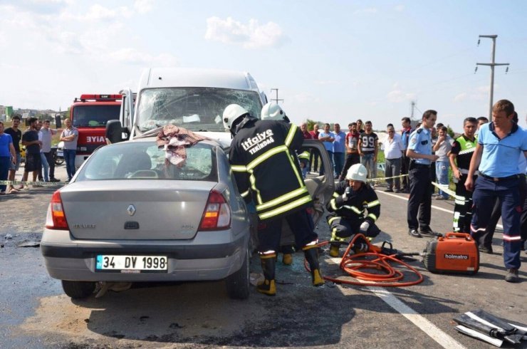 Tekirdağ’da trafik kazası: 3 ölü, 3 yaralı