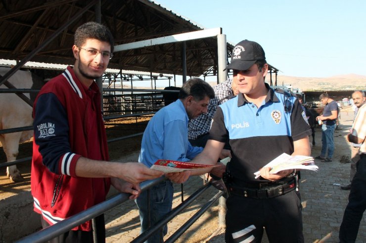 Polis, pazarda sahte para uyarısı yaptı